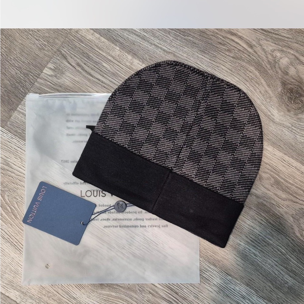 Louis Vuitton Dark Knit Hat - Picture 2 of 5